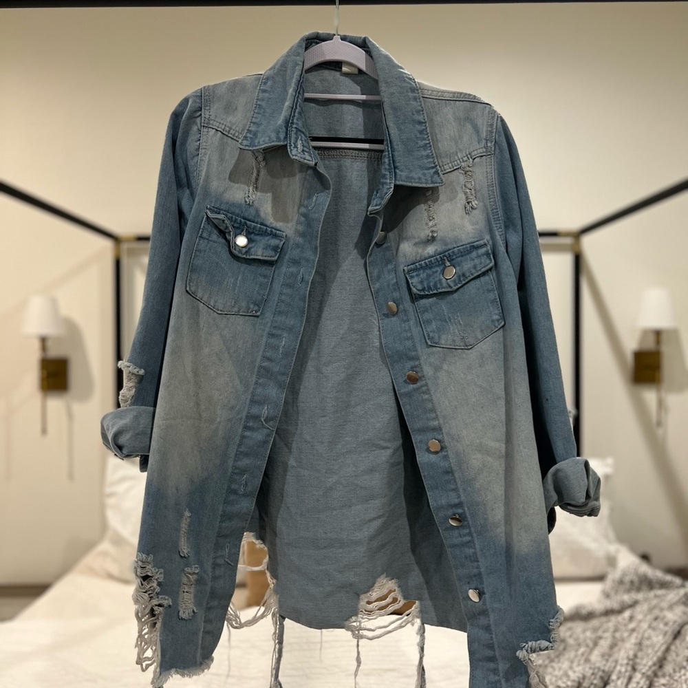 Distressed Demin Shacket
